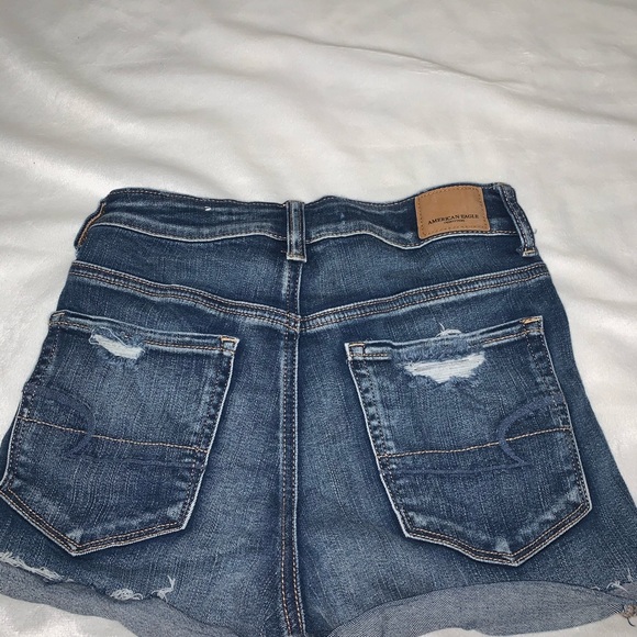 American Eagle Jean shorts, Size 2, never worn - Picture 2 of 4